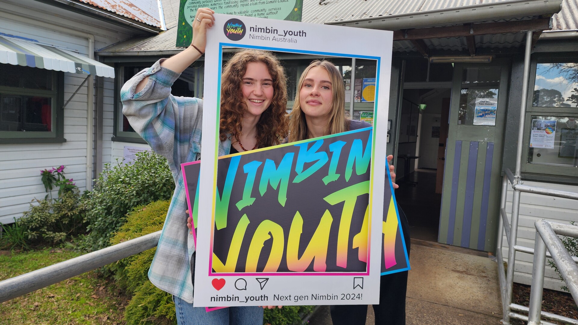 Nimbin-Youth-grace-and-maddie